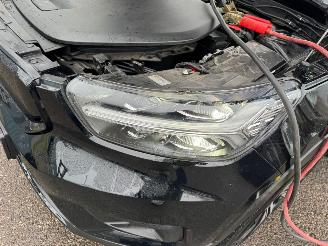 Volvo XC40 Recharge P8 AWD R-Design picture 9