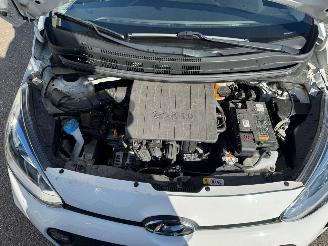 Hyundai I-10 1.0i i-Drive picture 8