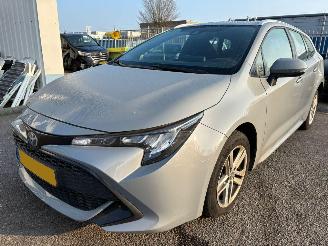 Auto incidentate Toyota Corolla 1.8 AUTOMAAT Hybrid Active 2022/12