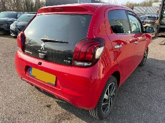 Vaurioauto  passenger cars Peugeot 108 1.0 e-VTi Allure 2021/2