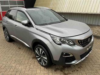 Vrakbiler auto Peugeot 3008 3008 II (M4/MC/MJ/MR), MPV, 2016 1.2 12V e-THP PureTech 130 2018/11