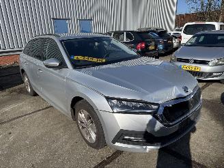 Coche accidentado Skoda Octavia 1.0 TSI Business Edition 2021/6