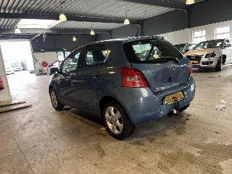 Toyota Yaris 1.3 VVTi Luna picture 3