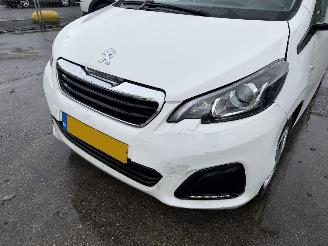 Peugeot 108 1.0 e-VTI 53KW Airco Led 5-Drs Active NAP picture 13