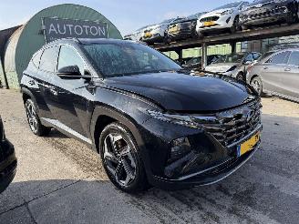 Damaged car Hyundai Tucson 1.6 T-GDI 132KW HEV Premium Autom. Clima Navi Led Xenon 2023/5