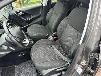 Peugeot 208 Tech edition picture 13