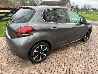 Peugeot 208 Tech edition picture 8