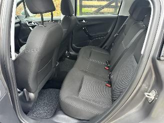 Peugeot 208 Tech edition picture 15