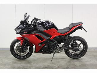 skadebil motor Kawasaki Ninja 650 2024 1.000 km lichte schade 2024/1