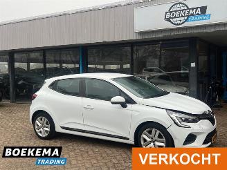 krockskadad bil auto Renault Clio 1.0 TCe Zen 5-Drs Navi Cruise Airco PDC 2021/6