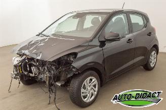uszkodzony samochody osobowe Hyundai I-10 1.0 Comfort Airco 2023/12