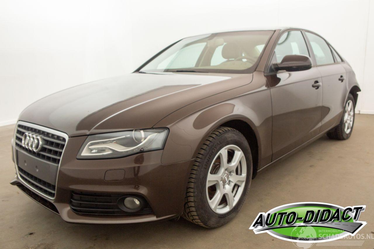 Audi A4 2.0 TDI Automaat Navi Leder Attraction