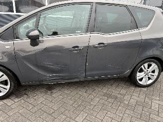 Opel Meriva 1.4 Turbo Automaat picture 2
