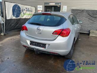 Salvage car Opel Astra Astra J (PC6/PD6/PE6/PF6), Hatchback 5-drs, 2009 / 2015 1.4 Turbo 16V 2011/2