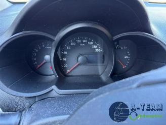 Kia Picanto Picanto (TA), Hatchback, 2011 / 2017 1.0 12V picture 16