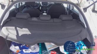 Peugeot 208 208 I (CA/CC/CK/CL), Hatchback, 2012 / 2019 1.4 HDi picture 27