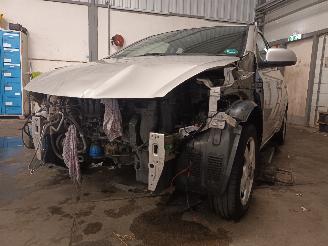 uszkodzony Hyundai I-20 i20 Hatchback 1.4i 16V (G4FA) [74kW]  (09-2008/12-2015)