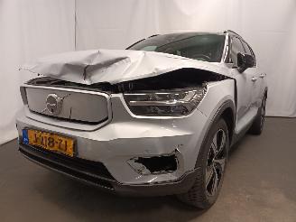 dañado Volvo XC40 XC40 (XZ) Recharge AWD (EAD3.1) [300kW]  (11-2020/...)