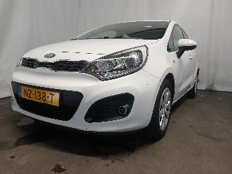 Damaged car Kia Rio Rio III (UB) Hatchback 1.1 CRDi VGT 12V (D3FA) [55kW]  (09-2011/12-201=
7) 2014/1