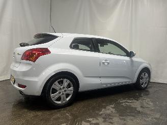 Kia Cee d Pro cee'd (EDB3) Hatchback 3-drs 1.4 CVVT 16V (G4FA) [66kW]  (06-2010/=
09-2012) picture 6