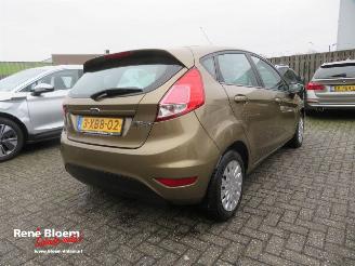 damaged Ford Fiesta 1.6 TDCi Lease Style 95pk