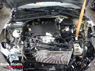 Peugeot 208 1.2 PureTech 100 GT 5drs picture 7