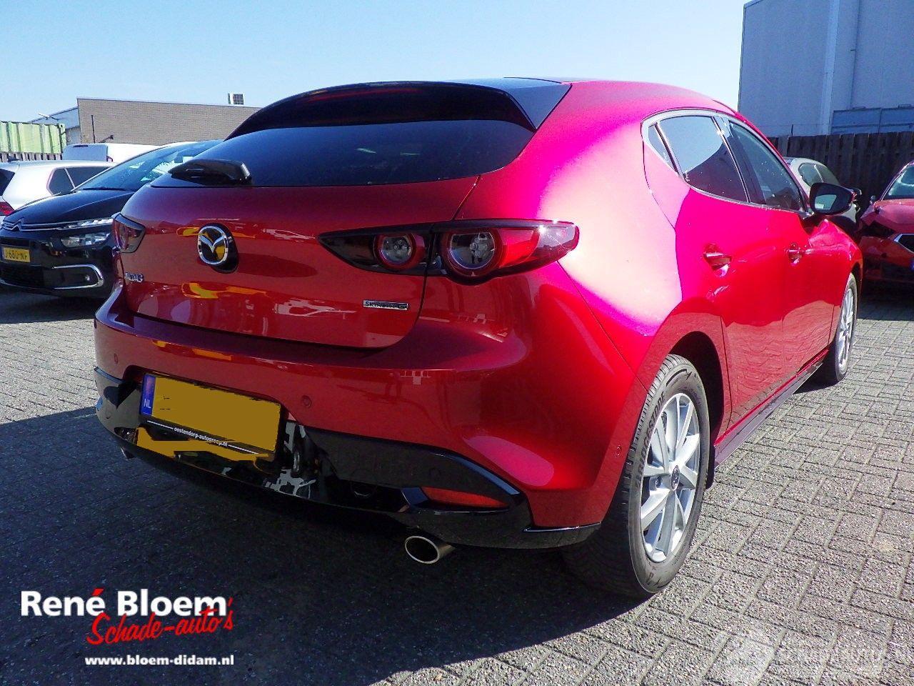 Mazda 3 2.0 e-SkyActive-G M Hybrid  Luxury 122
