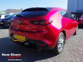 damaged passenger cars Mazda 3 2.0 e-SkyActive-G M Hybrid  Luxury 122 2019/3