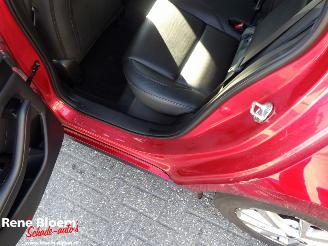 Mazda 3 2.0 e-SkyActive-G M Hybrid  Luxury 122 picture 8