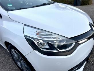 Renault Clio Gereserveerd Estate 1.5 dCi 90pk Eco Night&Day - nap - navi - camera - nw distr.riem bij 286dkm - 4x nw michelin picture 100