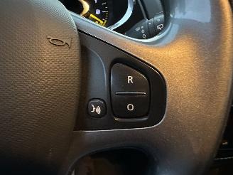 Renault Clio Gereserveerd Estate 1.5 dCi 90pk Eco Night&Day - nap - navi - camera - nw distr.riem bij 286dkm - 4x nw michelin picture 40