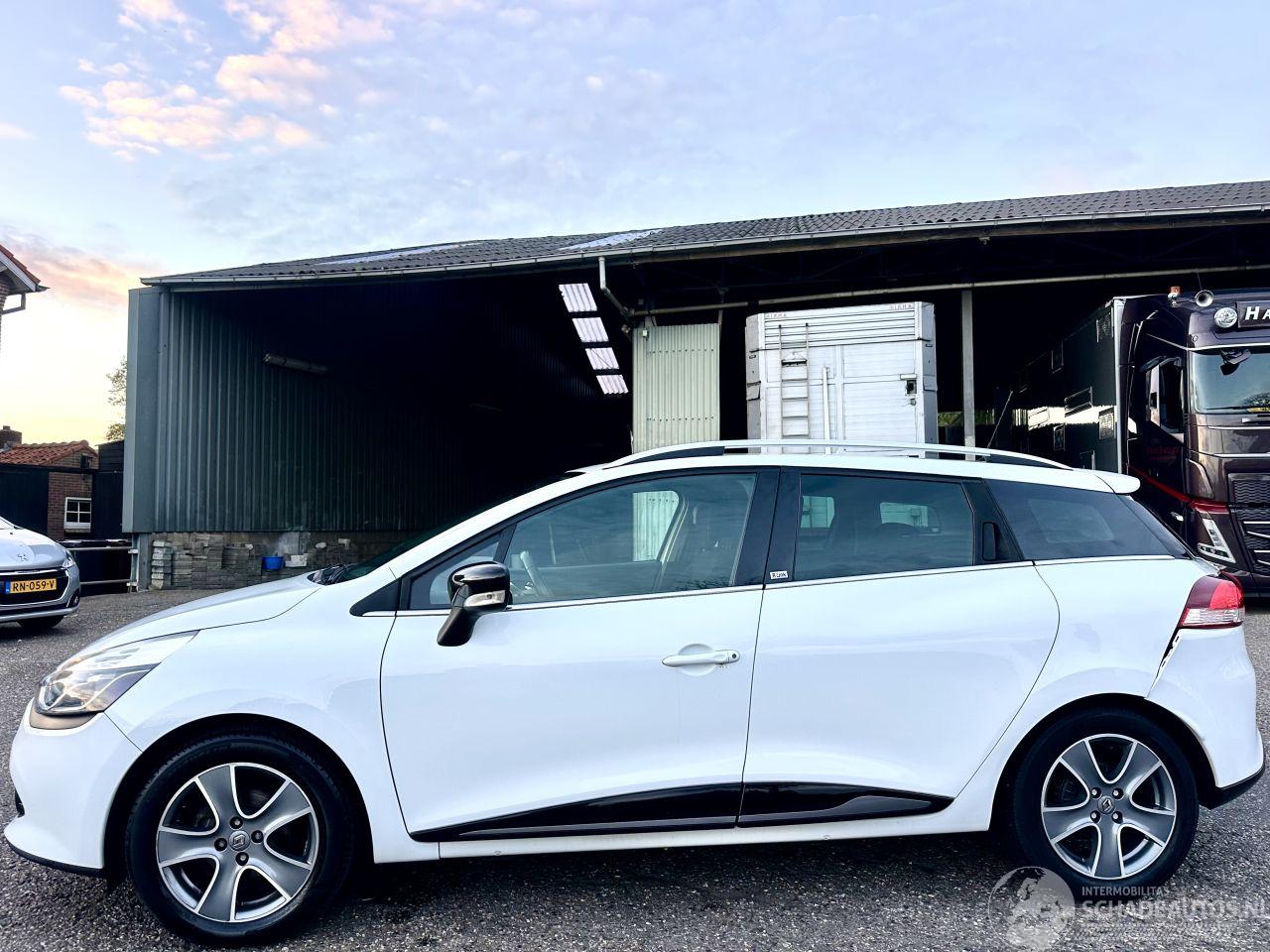Renault Clio Gereserveerd Estate 1.5 dCi 90pk Eco Night&Day - nap - navi - camera - nw distr.riem bij 286dkm - 4x nw michelin