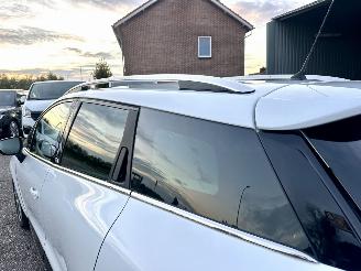 Renault Clio Gereserveerd Estate 1.5 dCi 90pk Eco Night&Day - nap - navi - camera - nw distr.riem bij 286dkm - 4x nw michelin picture 90