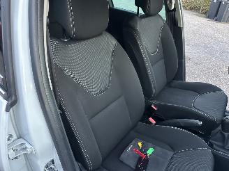 Renault Clio Gereserveerd Estate 1.5 dCi 90pk Eco Night&Day - nap - navi - camera - nw distr.riem bij 286dkm - 4x nw michelin picture 61