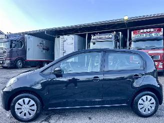 Schadeauto Volkswagen Up! 1.0i 65pk BMT 5drs - nap - clima - camera - cruise - pdc - licht + regensensor - line assist 2022/6