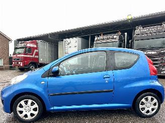 Schadeauto Peugeot 107 1.0-12V 68pk Urban Move - nap - airco - elektr ramen - nw apk t/m 01-2027 - toerenteller - rijdt goed 2010/6