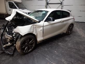 skadebil brommobiel BMW 1-serie 116 2013/1