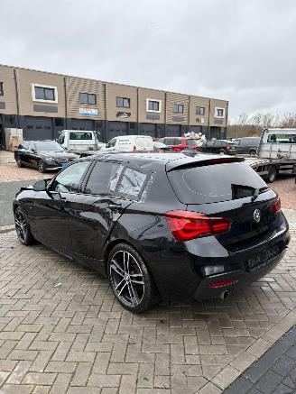 BMW 1-serie 118i picture 4