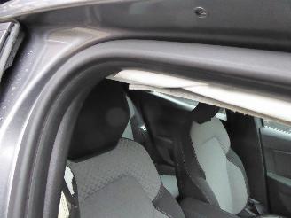 Renault Clio Evolution Hybrid picture 5