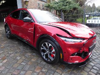 Ford Mustang Mach-e Premium AWD picture 3