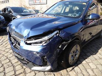 BMW iX1 20 eDrive picture 2