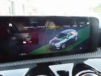 Mercedes A-klasse 250 e picture 22