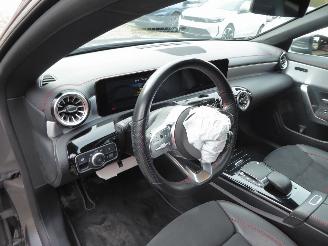 Mercedes Cla-klasse Shooting Brake CLA 180 d AMG Line picture 12