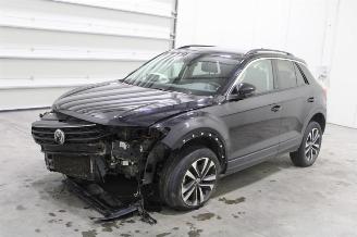 krockskadad bil auto Volkswagen T-Roc  2021/5