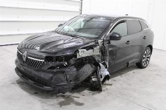 Vaurioauto  passenger cars Renault Austral  2024/2