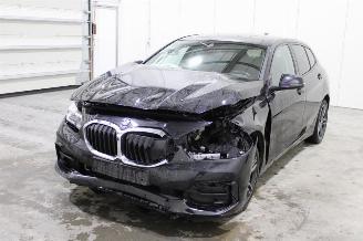 Voiture accidenté BMW 1-serie 116 2022/10
