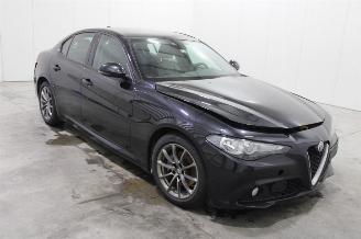 Alfa Romeo Giulia  picture 2