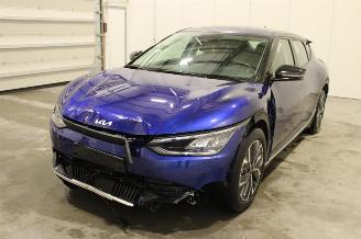 krockskadad bil auto Kia EV6  2023/5