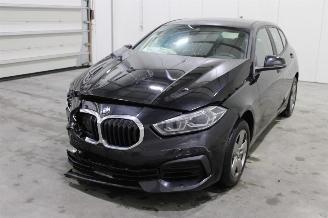 uszkodzony samochody osobowe BMW 1-serie 116 2024/9