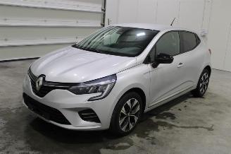 škoda osobní automobily Renault Clio  2023/1